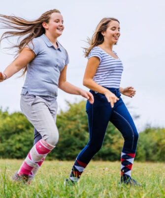 Two girls running-anfood