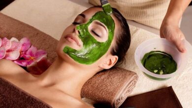 قناع سبيرولينا على الوجه