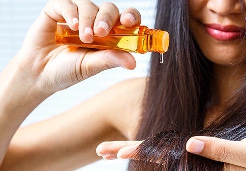 زيت السمسم يحمي الشعر من التساقط ويزيد من لمعانه أيضاً