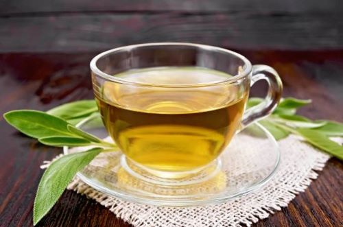 الشاي الأخضر لعلاج الإسهال-التشافي بالغذاء