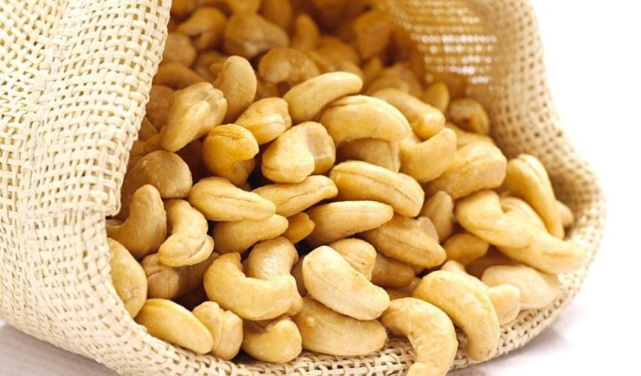 الكاجو: 8 فوائد لتعزيز مناعتك ودعم صحتك-التشافي بالغذاء