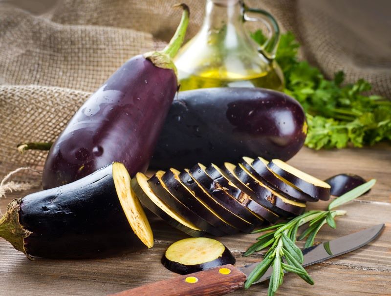 الباذنجان يعزز الهضم ويفيد لعلاج السكر-التشافي بالغذاء