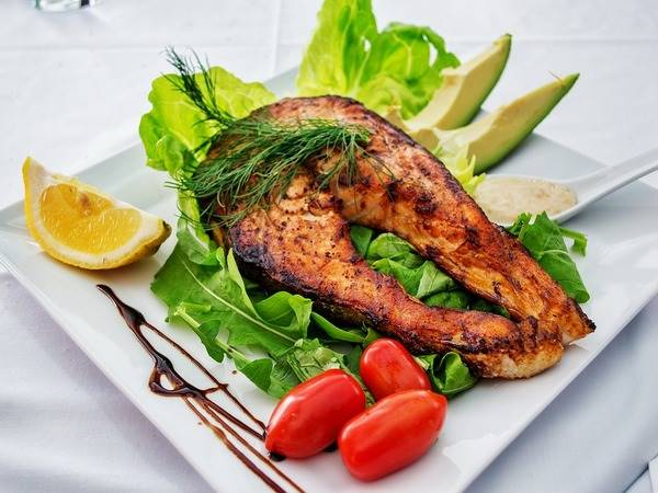 تناول السمك يعزز المناعة ويحسن صحة العين ويساعد في علاج الاكتئاب-التشافي بالغذاء