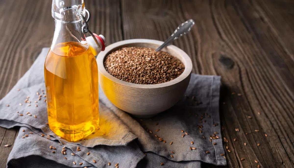 زيت الكتان يعزز صحة القلب ويحمي البشرة-التشافي بالغذاء
