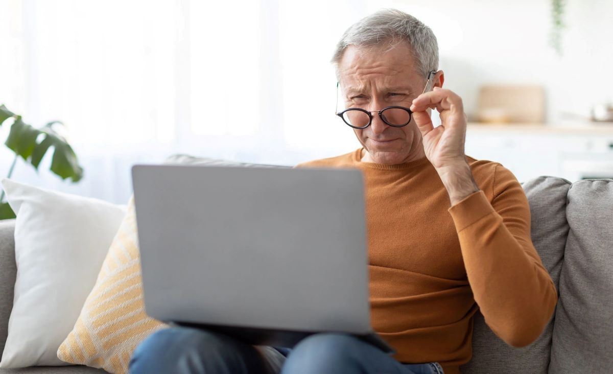 5 نصائح للحفاظ على نظرك بعد الأربعين-التشافي بالغذاء