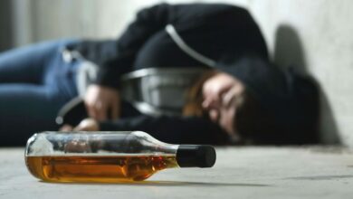 كيف يدمر الكحول أمعاءك وكبدك ويصيبك بالسرطان؟-التشافي بالغذاء